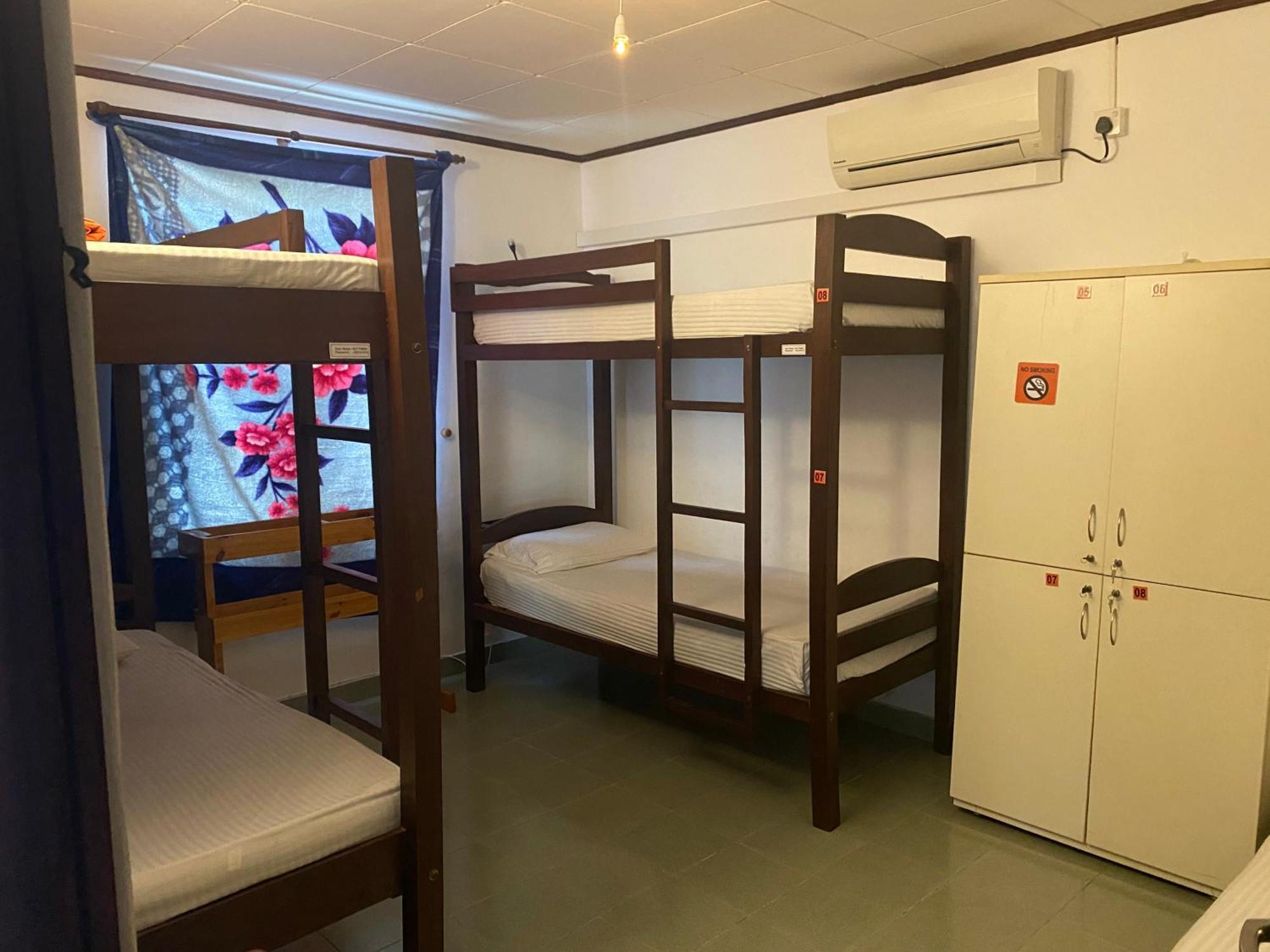 Sky Hostel Negombo Luaran gambar