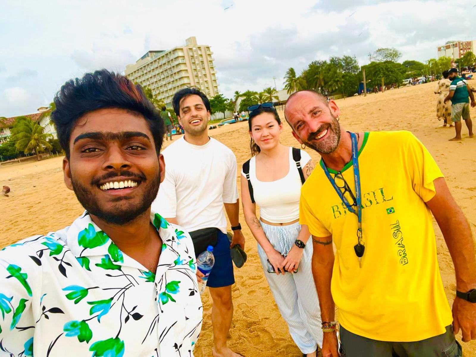 Sky Hostel Negombo Luaran gambar