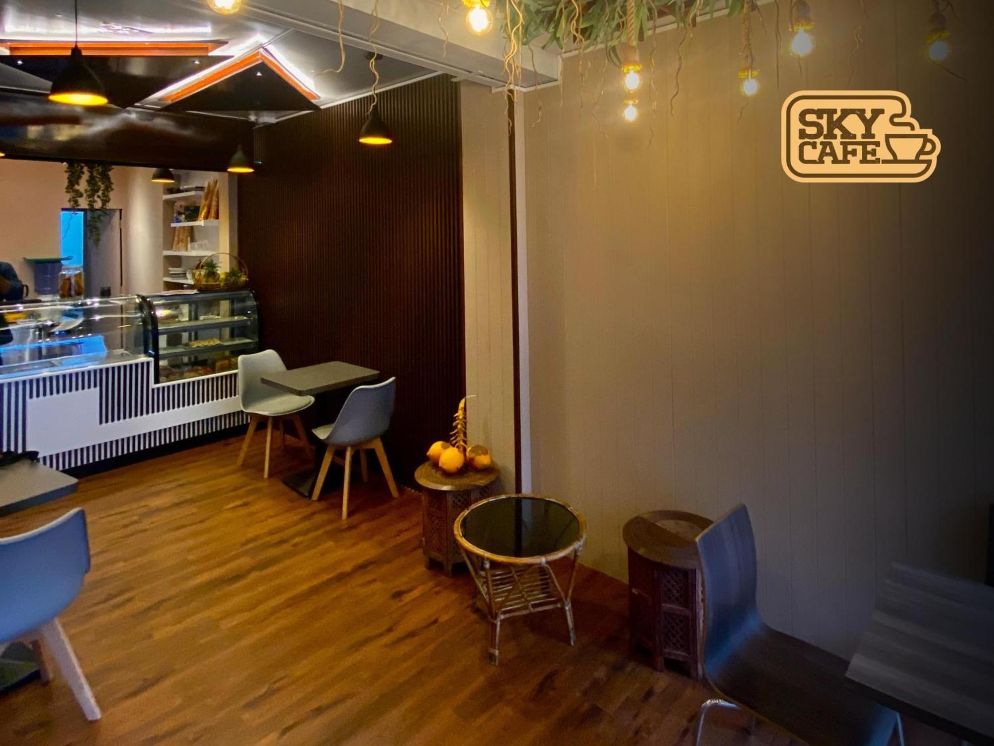 Sky Hostel Negombo Luaran gambar